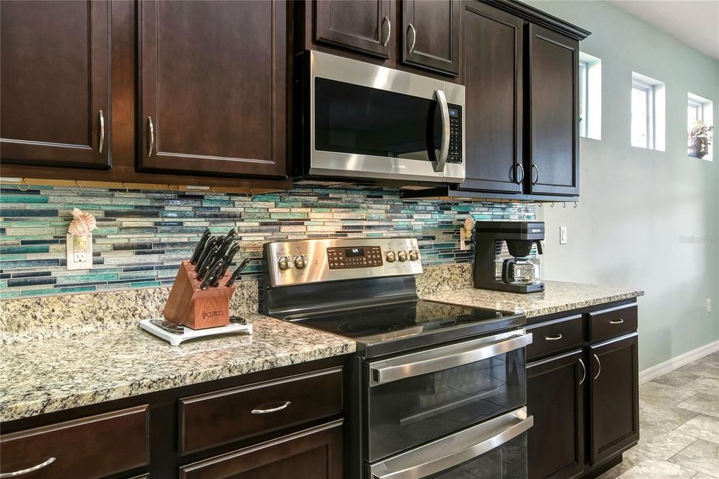 Image 20 of property listing at 5828 MARSH LANDING DRIVE, Winter Haven, FL 33881