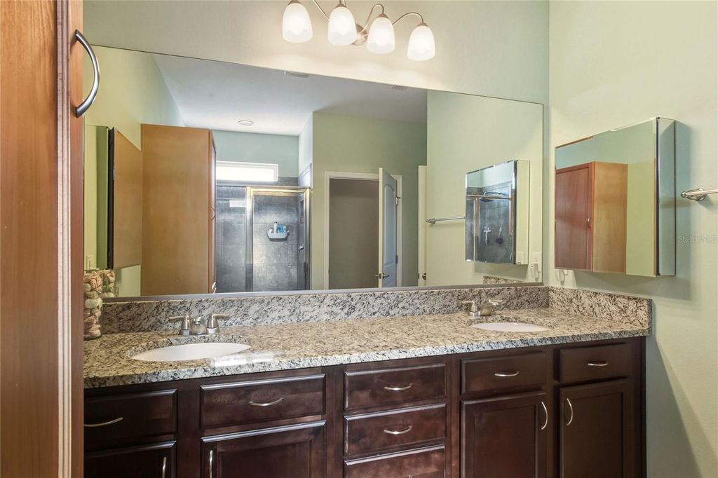Image 36 of property listing at 5828 MARSH LANDING DRIVE, Winter Haven, FL 33881