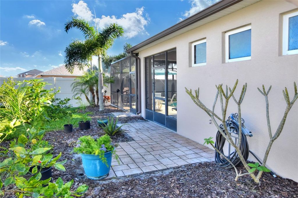 Image 51 of property listing at 5828 MARSH LANDING DRIVE, Winter Haven, FL 33881