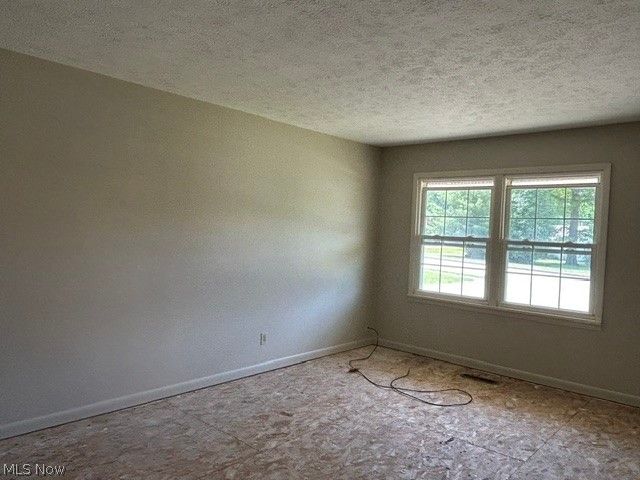 433 Fairgrounds Road, Painesville Twp, OH 44077