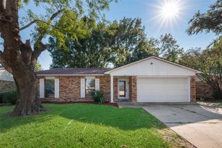 515 Forestwood Drive, Forney, TX 75126