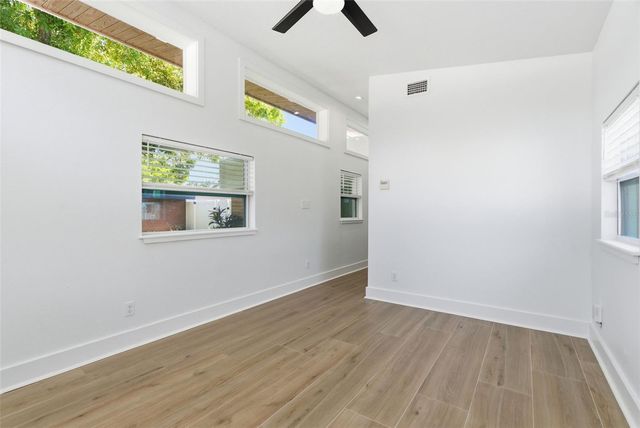 3916 IOWA AVENUE W, Tampa, FL 33616