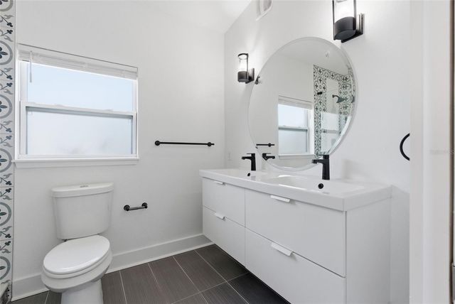 3916 IOWA AVENUE W, Tampa, FL 33616