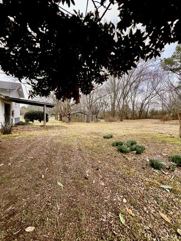 518 2nd Ave, S, Loretto, TN 38469