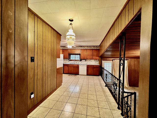 518 2nd Ave, S, Loretto, TN 38469