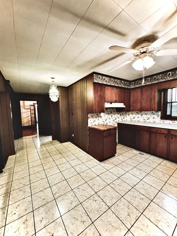 518 2nd Ave, S, Loretto, TN 38469