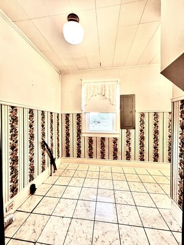 518 2nd Ave, S, Loretto, TN 38469