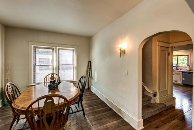 1033 N SAWYER STREET, Oshkosh, WI 54902