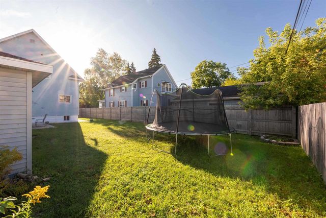 1033 N SAWYER STREET, Oshkosh, WI 54902