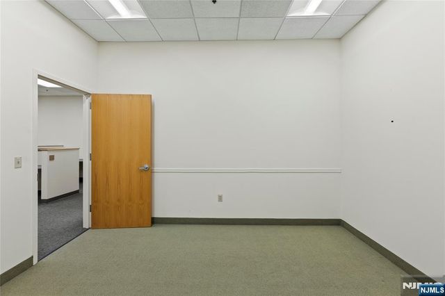 15 Union Avenue, East Rutherford, NJ 07073