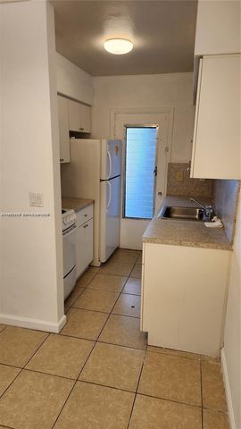 236 Madeira Ave 3, Coral Gables, FL 33134