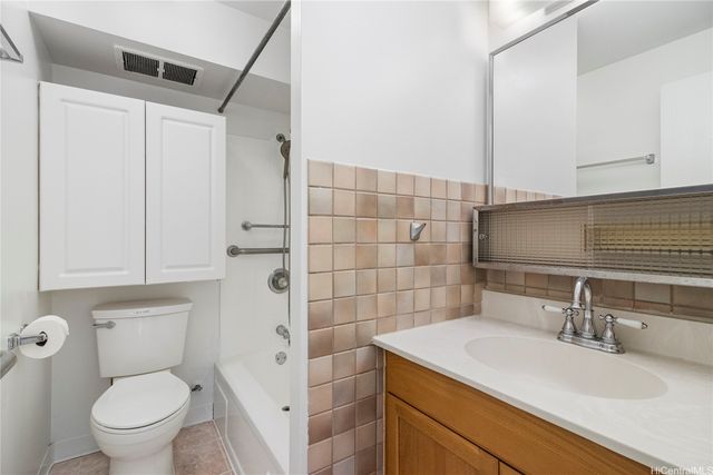 2421 Tusitala Street 1103, Honolulu, HI 96815