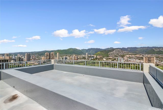 2421 Tusitala Street 1103, Honolulu, HI 96815