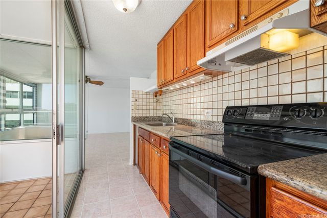 2421 Tusitala Street 1103, Honolulu, HI 96815