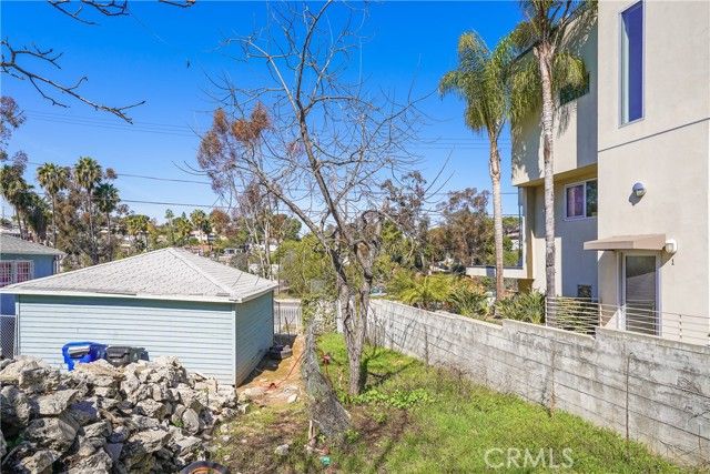 2149 Fargo Street, Los Angeles, CA 90039