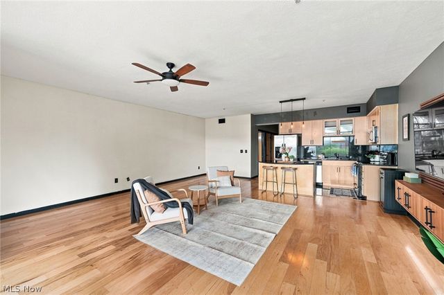 1237 Washington Avenue 402, Cleveland, OH 44113
