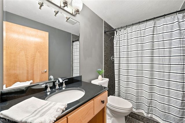 1237 Washington Avenue 402, Cleveland, OH 44113