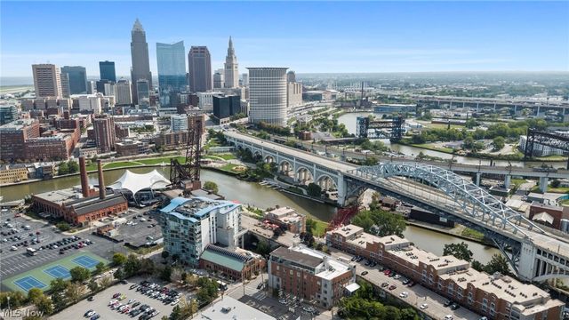 1237 Washington Avenue 402, Cleveland, OH 44113