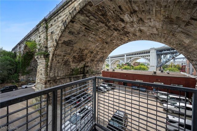 1237 Washington Avenue 402, Cleveland, OH 44113