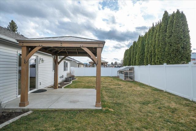 2011 N Arties Ln, Spokane Valley, WA 99016