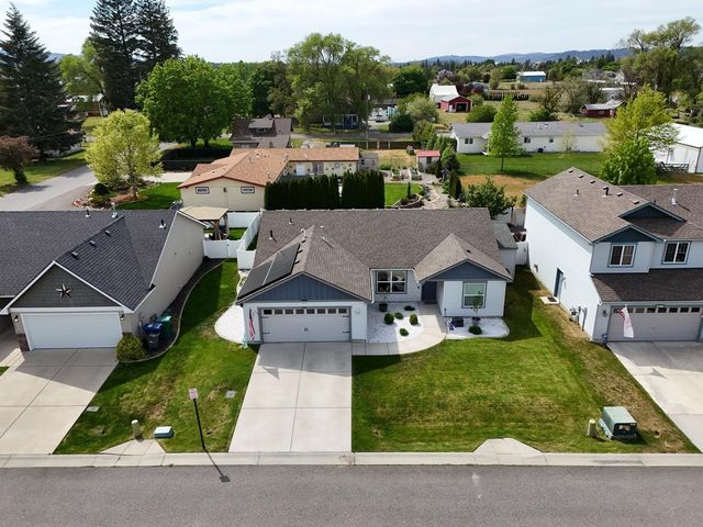2011 N Arties Ln, Spokane Valley, WA 99016
