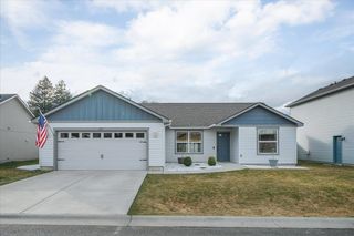 2011 N Arties Ln, Spokane Valley, WA 99016