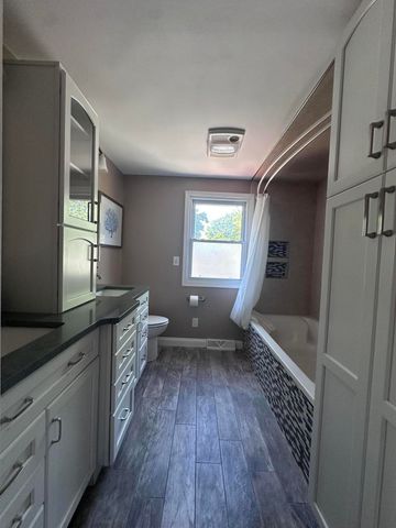 1401 Sibley Street, Lowell City, MI 49331