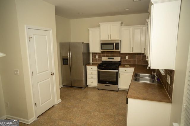 7903 Bluefin Trail, Union City, GA 30291