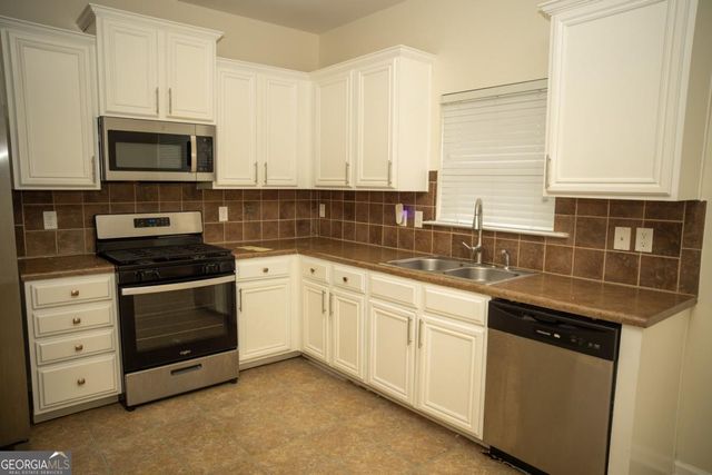 7903 Bluefin Trail, Union City, GA 30291