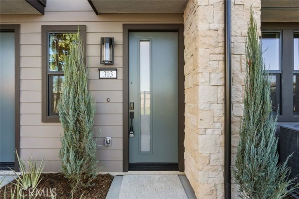 109 S Laxore Street 303, Anaheim, CA 92804