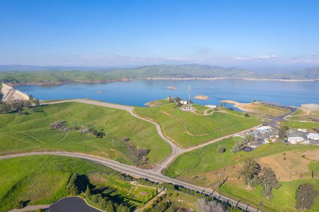 18729 Via Bellagio, Friant, CA 93626