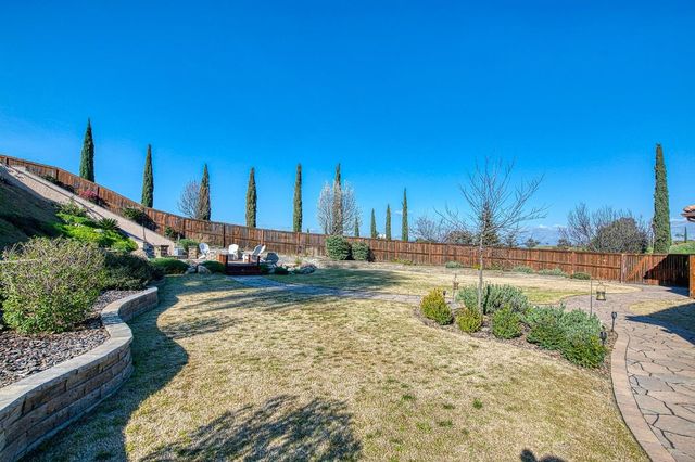 18729 Via Bellagio, Friant, CA 93626