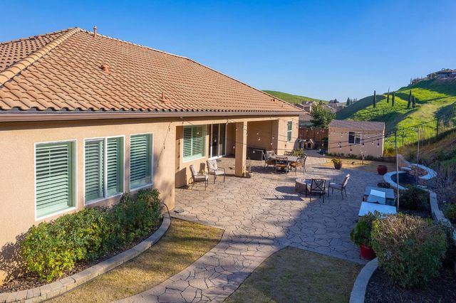 18729 Via Bellagio, Friant, CA 93626