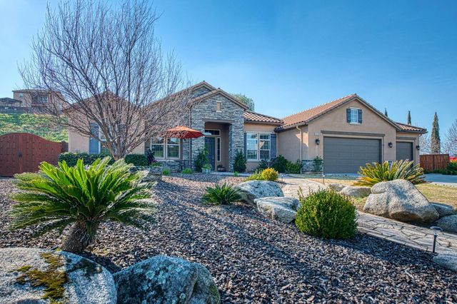 18729 Via Bellagio, Friant, CA 93626