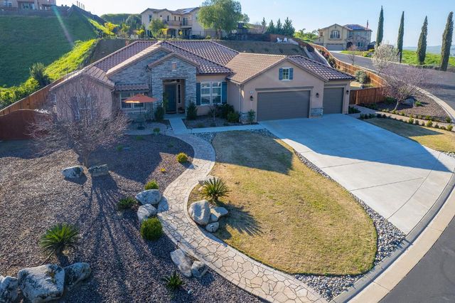 18729 Via Bellagio, Friant, CA 93626