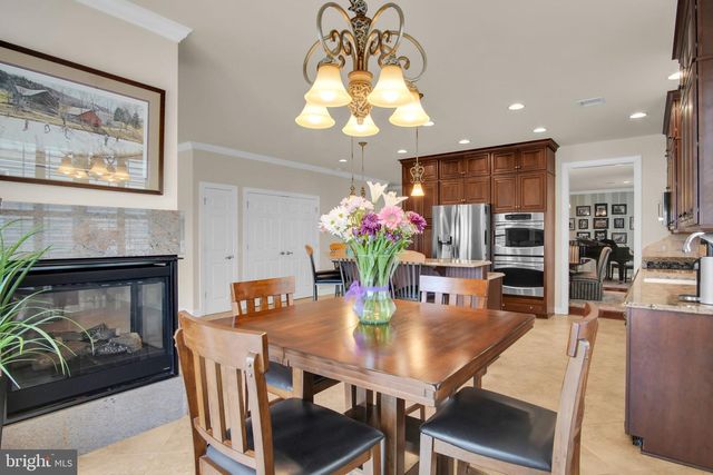 35 PRESIDENTS DRIVE, Mechanicsburg, PA 17050