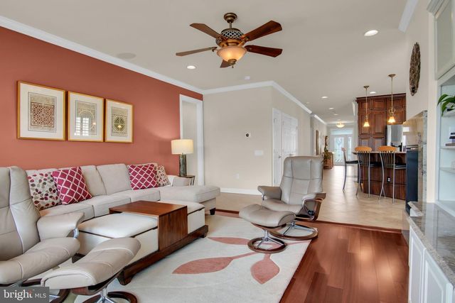 35 PRESIDENTS DRIVE, Mechanicsburg, PA 17050
