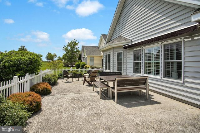 35 PRESIDENTS DRIVE, Mechanicsburg, PA 17050