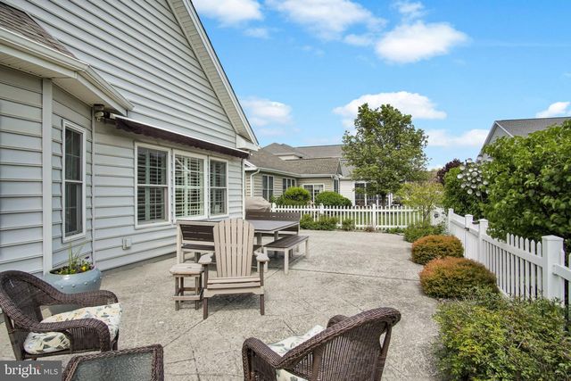 35 PRESIDENTS DRIVE, Mechanicsburg, PA 17050