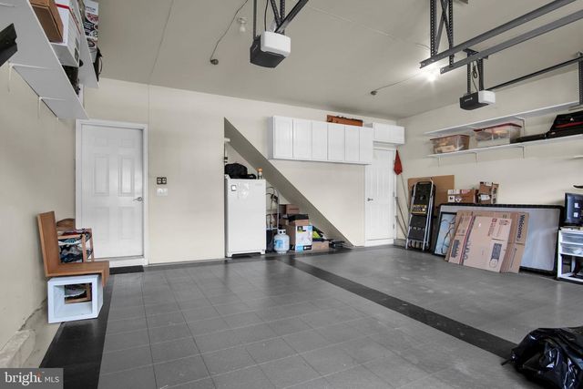 35 PRESIDENTS DRIVE, Mechanicsburg, PA 17050