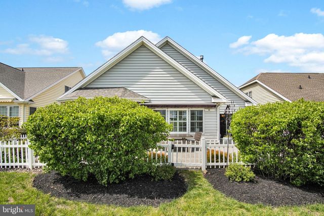 35 PRESIDENTS DRIVE, Mechanicsburg, PA 17050