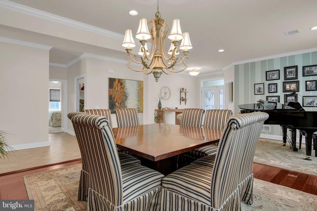 35 PRESIDENTS DRIVE, Mechanicsburg, PA 17050