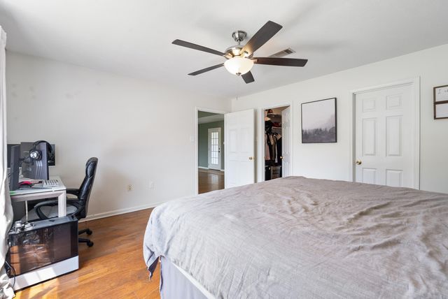 4 Hawk Drive, Vilonia, AR 72173