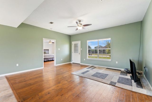 4 Hawk Drive, Vilonia, AR 72173