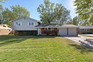 4307 W 18th St, Wichita, KS 67212