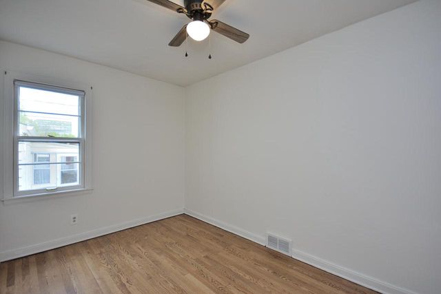 236 N 90th STREET, Milwaukee, WI 53226