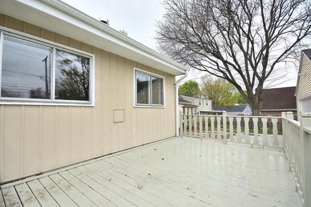 236 N 90th STREET, Milwaukee, WI 53226