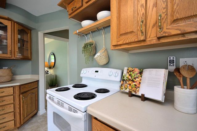 236 N 90th STREET, Milwaukee, WI 53226