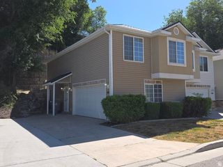 662 E PLUM CREEK LN, Ogden, UT 84404