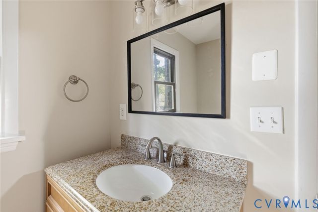 12319 Doe Crossing Ln, Glen Allen, VA 23059